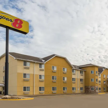 Super 8 by Wyndham Altoona