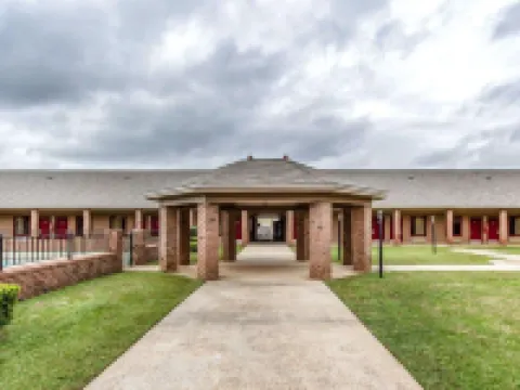 エコノ ロッジ イン & スイーツ エンタープライズ エンタープライズのホテル