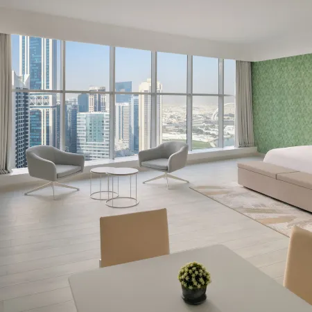 Element West Bay Doha Отели рядом с достопримечательностью «Университет Катара»