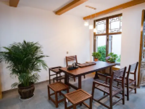 Fuxian Lake Jingran Inn (Guanglong Town)