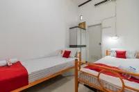 RedDoorz Near Terminal Bubulak Bogor