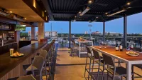 Crowne Plaza NORTH AUGUSTA by IHG - Bars
