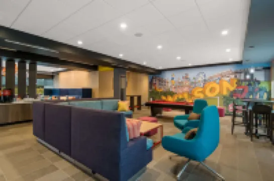 트루 바이 힐튼 윌슨