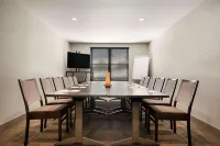 Country Inn & Suites by Radisson, Minneapolis West, MN Hotels in Minnetonka