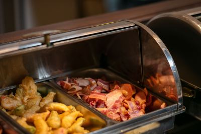 料理 ホアンニョックコチンチンホテルの写真