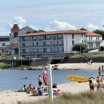 "Ramona" - 10m from the Sea