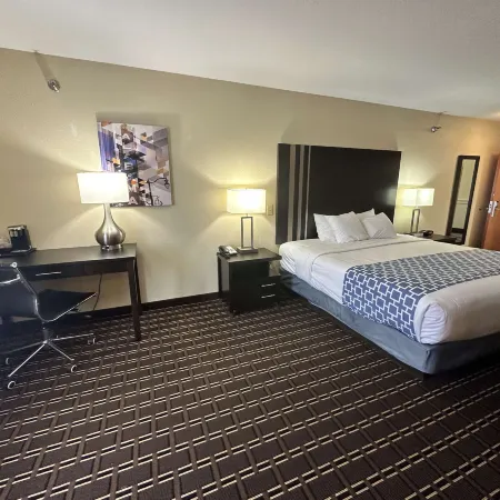 Best Western Plus Bass Hotel Suites