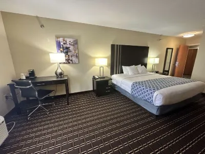 Best Western Plus Bass Hotel  Suites Hoteles cerca de The Livery