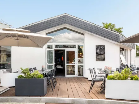 Ibis Compiègne Отели рядом с достопримечательностью «Парк Сонжон»