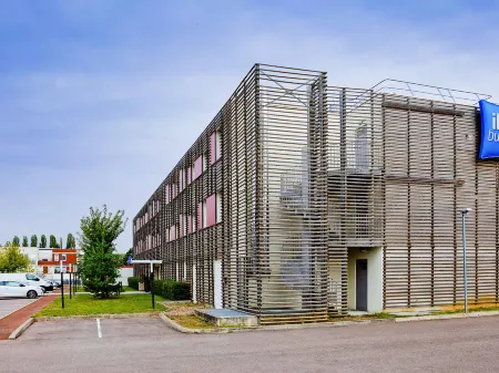 Ibis Budget Metz Technopole Отели в г. Сервиньи-ле-Сент-Барб
