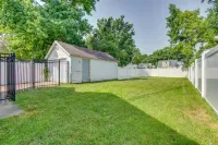 Charming Springfield Home 2 Mi to Downtown Hotels in Springfield