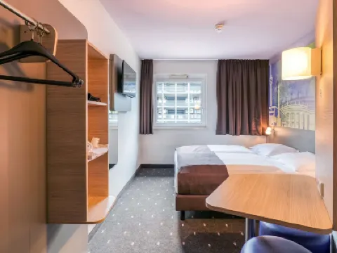 B&B HOTEL Stuttgart-Vaihingen Hotel di 