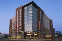 Hampton Inn & Suites Madison/Downtown