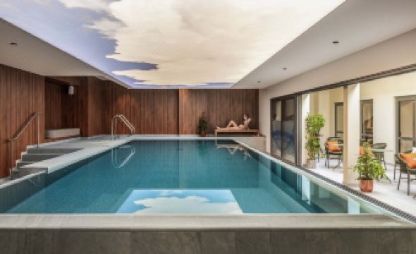 1. 노보텔 오를레앙..