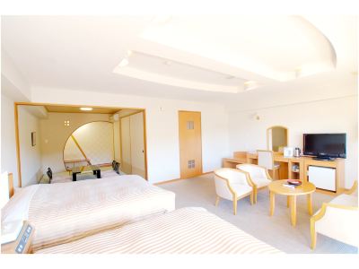 和洋室（2ベッド、和楽別館） ホテルサンバレー伊豆長岡 本館の写真
