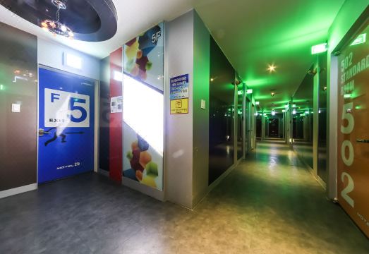 투유모텔 객실 내부