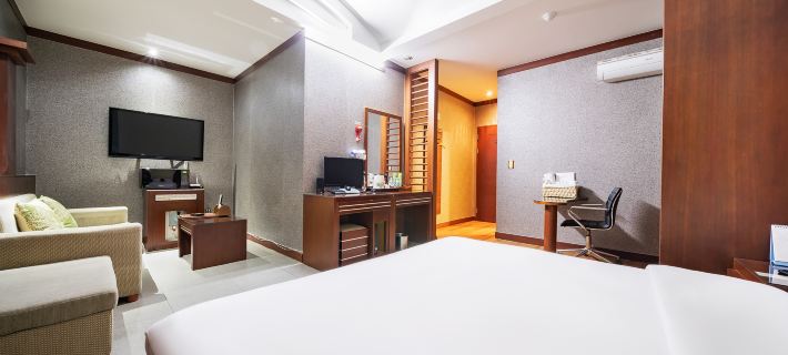 Luxury Hotel 烏山市のホテル