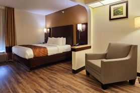 Quality Inn & Suites Near St Louis and I-255