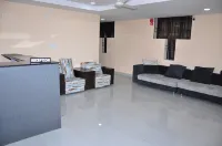 HOTEL BLUE MOON