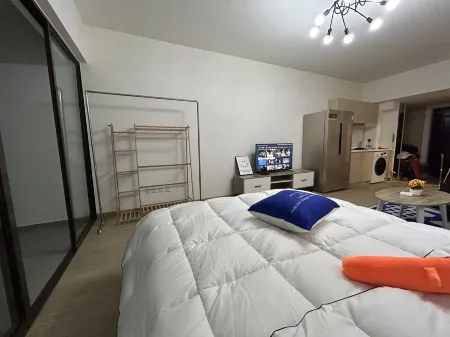 Xiaohuang's Oh Homestay (Emeishan Road)