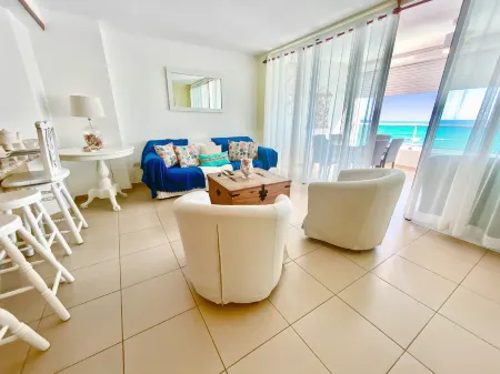 707@Marbella 2Bedroom Beachfrom Apt Отели в г. Хуан-Долио