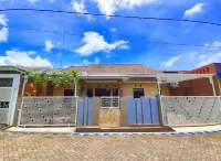Villa Ijen Homestay Hotel di Glagah