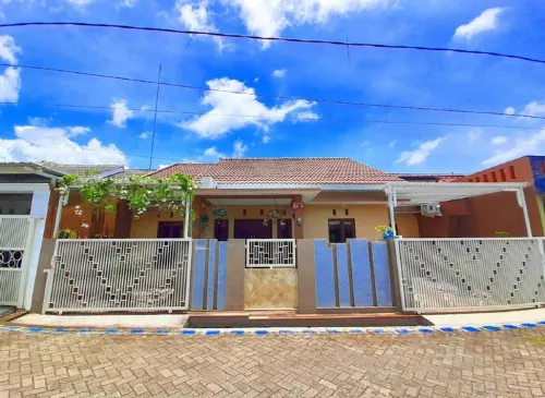 Villa Ijen Homestay Hotels in Giri