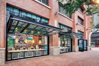 Margaritaville Hotel San Diego Gaslamp Quarter فنادق في سان دييغو