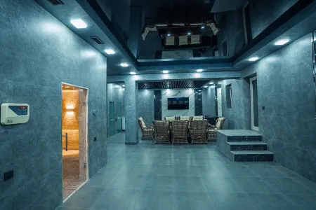 5 Wood Hotel & SPA