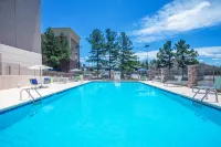 Holiday Inn Express & Suites Augusta West - Fort Eisenhower Hotels in Augusta