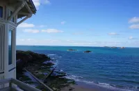 Villa XIXe Vue mer Hôtels à : Saint-Lunaire
