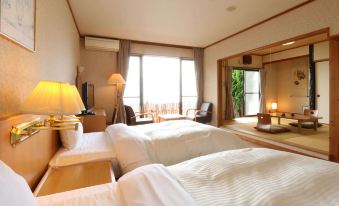 Tsushima Grand Hotel