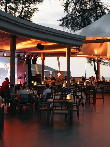 รูปภาพของโรงแรมอโมรา บีช รีสอร์ท ภูเก็ต