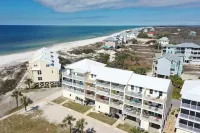 Sea Cliff C-16 Gone Fishin' by Pristine Properties Vacation Rentals Hotels near Captain's Cove Marina