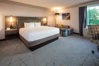 DoubleTree by Hilton Hotel Pittsburgh Airport - Parkplatz