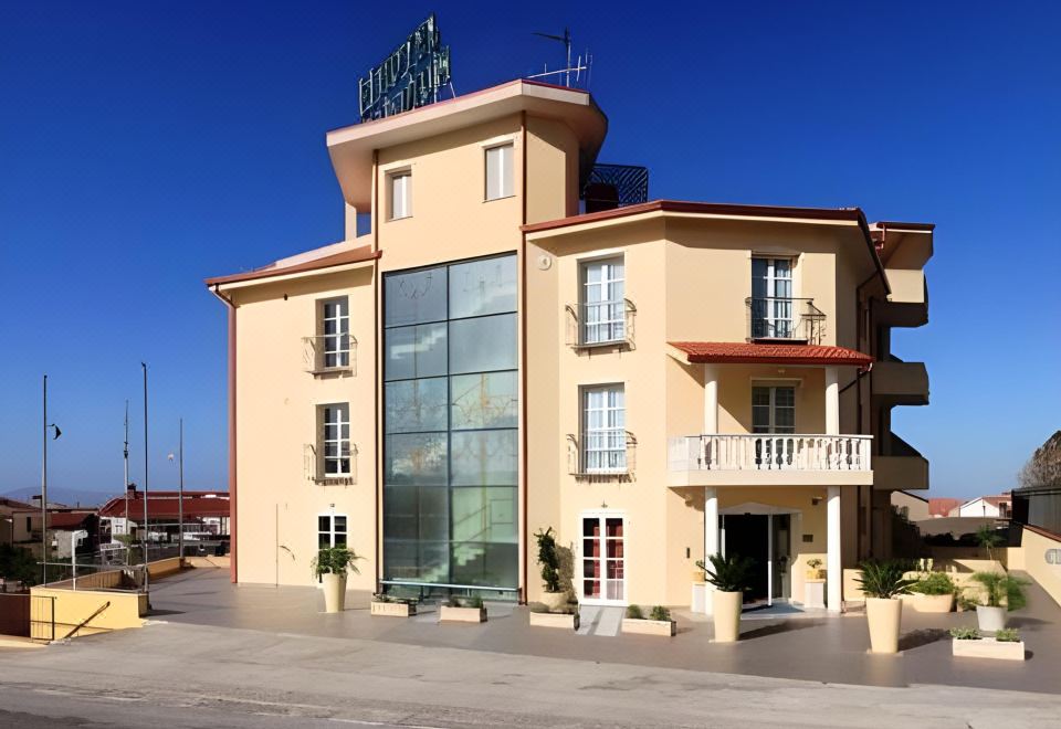 hotel overview picture
