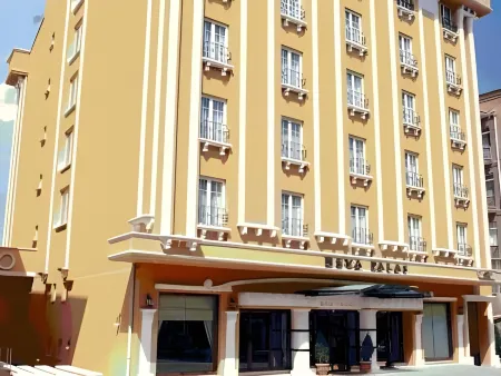 The Wings Hotels Neva Palas
