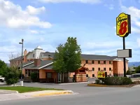 Super 8 by Wyndham Helena Hotels in 