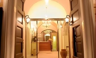 Hotel Akropolis - Museum Hotel - Hizvo