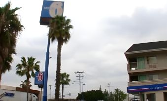 Motel 6 Anaheim, CA - Fullerton East