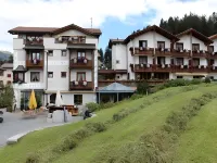 Hotel Spescha Các khách sạn ở Parpan