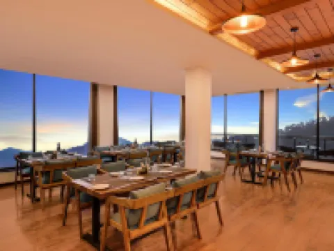 Lemon Tree Hotel, Kasauli Hotels in Solan