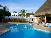 Temple Point Resort - Beach