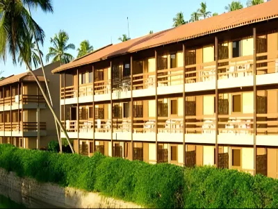 馬拉戈日薩利納斯全包式度假村 住宿飯店