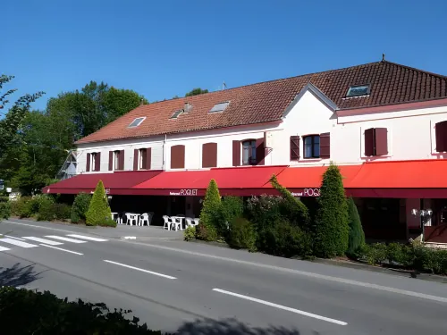 Auberge d'Ici et d'Ailleurs Hotels in Turenne