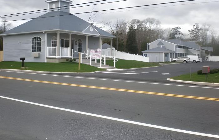 Village Inn & Suites - Smithville