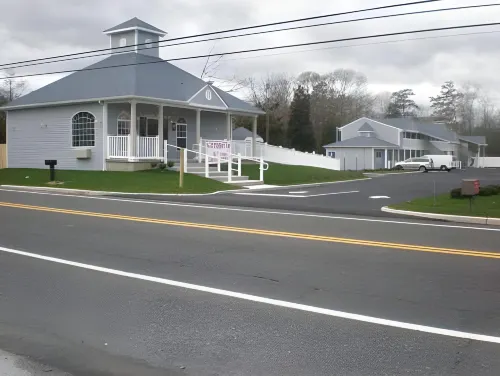 Village Inn & Suites - Smithville - Moteles
