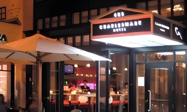 Charlesmark Hotel