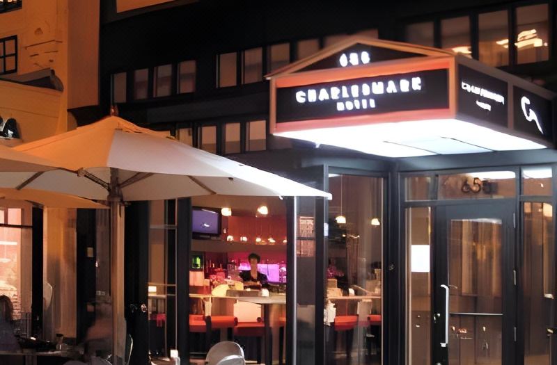 Charlesmark Hotel