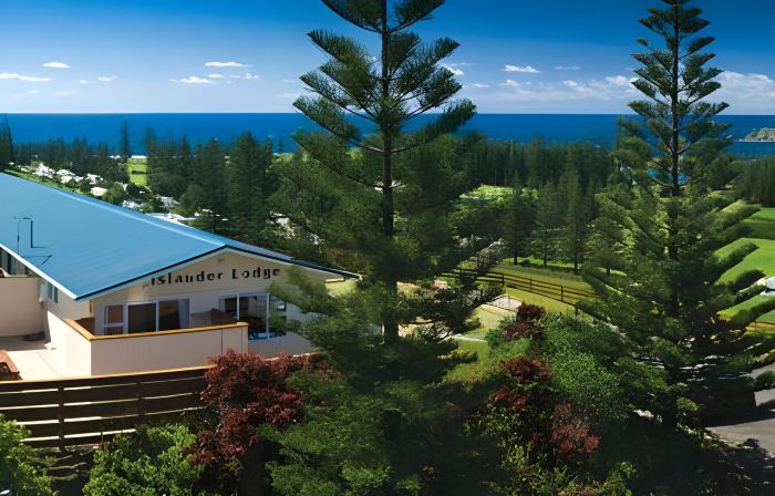 Islander Lodge Apartments